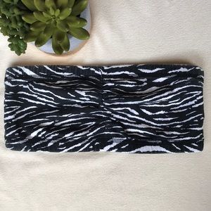 5/20! 💕Love Me💕 🦓Zebra Print Bandeau S